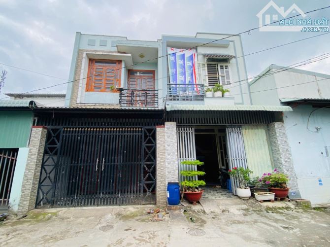 Nhà ngay chợ Chiêu Liêu, buôn bán nhỏ lẻ tốt. 3ty550 - 2