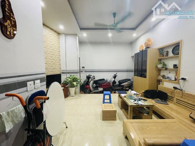 💥DÙ SAO THÌ: Pháo Đài Láng 35m2, nhà đẹp, dân xây, ngõ rộng, DT rộng, TT Đống Đa - 2