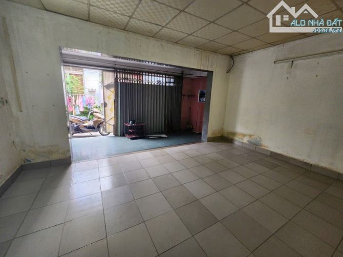 Nhà cấp 4 lợi thế ngang 5,5 M DT: 75m2 Huỳnh Tấn Phát Q7 chào 5,1 Đồng thương lượng - 2
