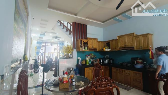 LINH XUÂN | GẤP BÁN NHÀ MẶT TIỀN ĐƯỚNG SỐ 11 187M² (5*37) 3 TẦNG. CHỈ 20T. - 2