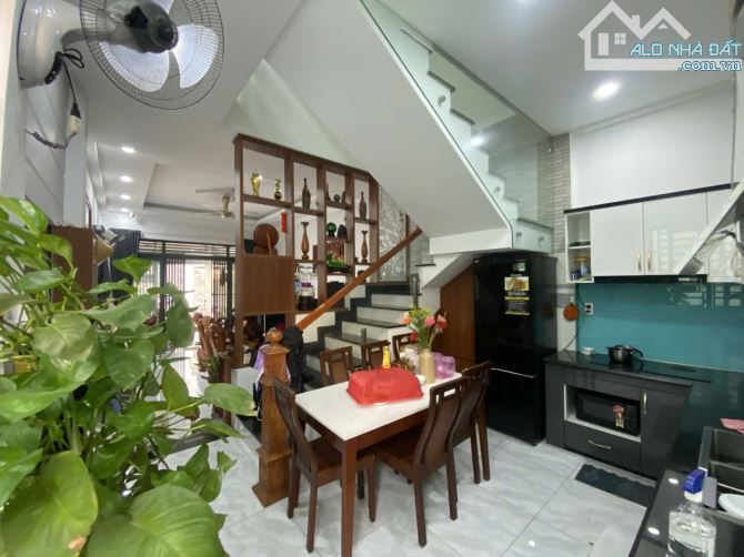 Bán Nhà VTKD 8m thông Khu Nguyễn Sơn quận Tân Phú 4.2 x 14-2T chỉ 7.4 tỷ tl - 2