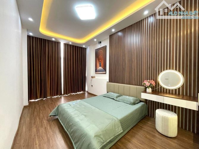 🏠 Xuân Đỉnh , 40m2 chỉ 8.1 tỷ , dân xây, gần ô tô , full nội thất , sát Ngoại Giao Đoàn - 2