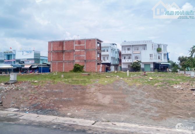 Cần thanh lý gấp 2 nền đất Khu Công Nghệ Cao Quận 9, giá 2tỷ6, SHR, - 2