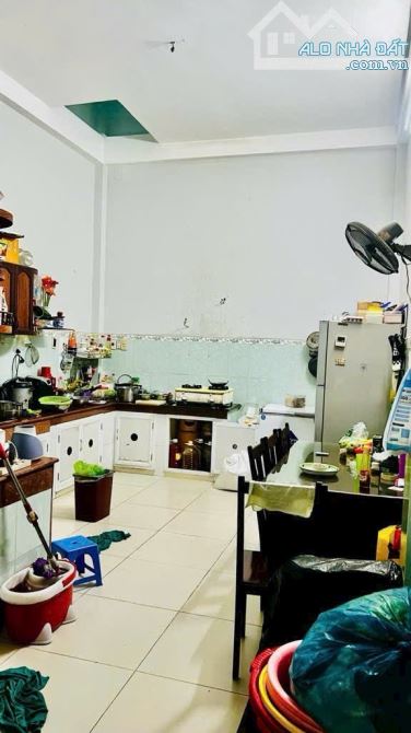 Nhà mặt tiền KD Tân Bình-Đường 8M-Ngay Chợ Phạm Văn Hai-P2-68m2 nở hậu-4/4,2x17-4tầng - 2
