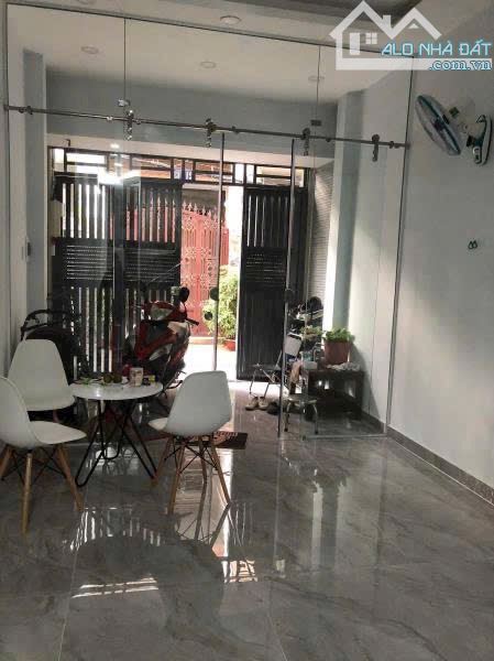 Nhà đẹp Phú Nhuận-Giáp Quận 1-Hẻm ô tô-Sát MT Hoàng Văn Thụ-P8-51m2-3tầng-4PN - 2