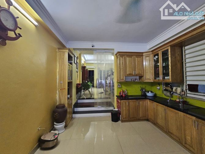 CHỈ 19 TỶ MỄ TRÌ THƯỢNG 50m2 THÔNG – KINH DOANH SẦM UẤT – NGÕ 2 Ô TÔ TRÁNH – GARA Ô TÔ - 2