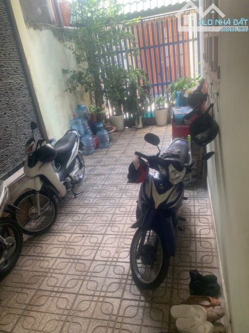 Căn nhà khiến hàng xóm phải ngước nhìn – giá bất ngờ - 2