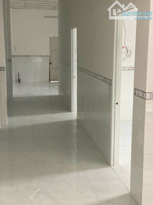 Bán gấp căn nhà c4,tân thới nhì 28,hóc môn dt 90m2 giá 985 triệu , sổ hồng riêng - 2