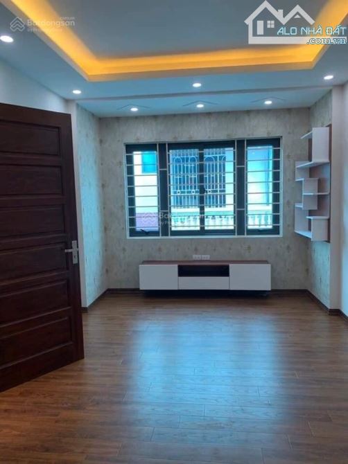 Chỉ 5.x tỷ sở hữu ngay nhà 5 tầng,6 ngủ đẹp long lanh,Vân Canh,gần trường C1,C2,chợ - 2