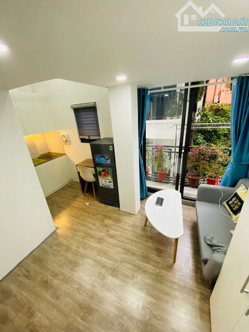 Cho Thuê CCMN Ngõ 235 Yên Hoà Cầu Giấy 30m2 Gác Xép Ban Công Thang Máy Full Đồ Gần Chợ Lớ - 2