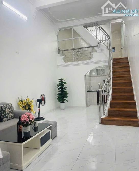 Bán nhà trung tâm Hai Bà Trưng 17m2, 5 tầng , giá chỉ 3.71 tỷ – cực h.iếm trong khu vực - 2