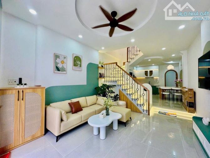 Gấp bán HẠ GIÁ 200 triệu - Chỉ còn 5 tỷ 250 cho Nhà phố 2 Tầng 4mx12m Full nội thất - 2