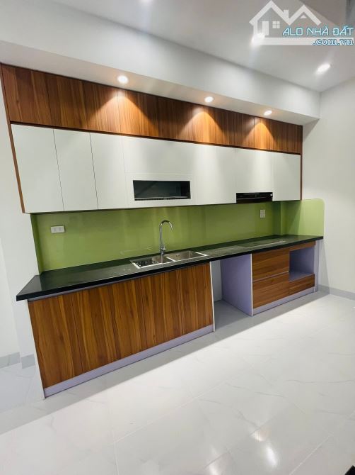 🏡 BÁN NHÀ MỚI LẠC LONG QUÂN  34M2 x 5 TẦNG  – FULL NỘI THẤT – 8.3 TỶ - 2