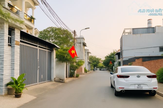 Bán Gấp Lô Đất Hẻm 6M Thông 125m2 Gần Đường Lã Xuân Oai Giá Chỉ Hơn 50 Tr/m2. - 2