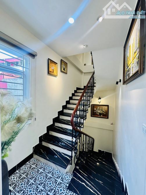 KHƯƠNG ĐÌNH THANH XUÂN - 5 TẦNG XÂY MỚI DT RỘNG 45M2 - GIÁ CHỈ 8 TỶ xx CỰC HIẾM!!!! - 2