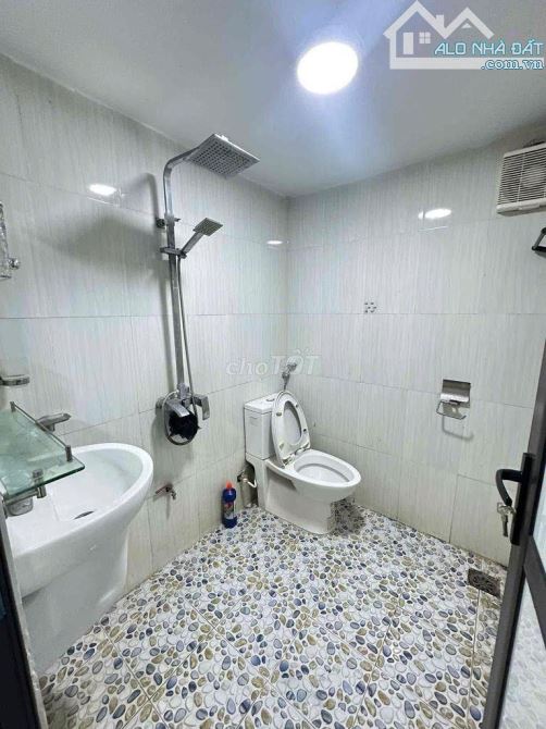 CHO THUÊ NHÀ NGUYÊN CĂN ĐƯỜNG AN DƯƠNG VƯƠNG, DT 45M X 3 TẦNG, GIÁ 8,5 TRIỆU/ THÁNG - 2
