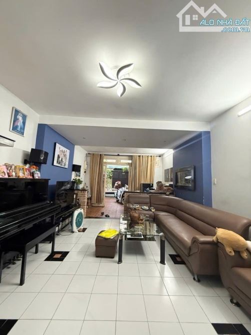 BÁN NHÀ NGAY LÝ THƯỜNG KIỆT, CẠNH KHU BẮC HẢI - GẦN 90M2, NGANG HƠN 4M, 2 TẦNG, HẺM 6M - 2
