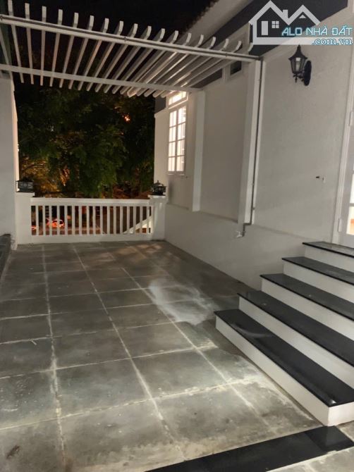 ❌❌ Cần bán biệt thự 2 tầng mặt tiền đường ( 10,5m ) Phạm Tứ - Vị Trí Đẹp - Giá tốt - 2