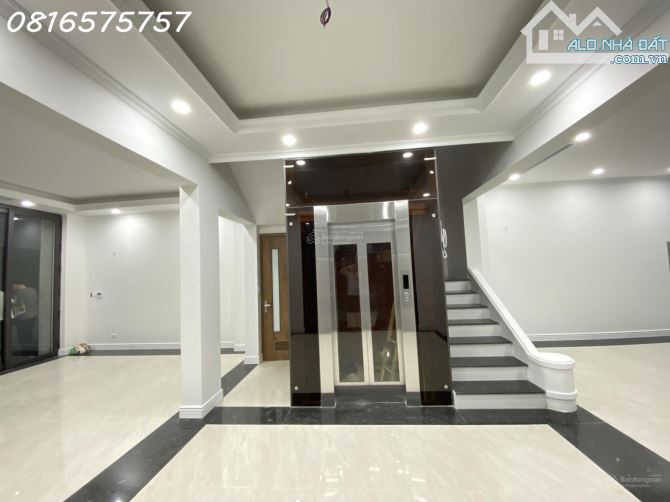 Cho thuê nhà mặt phố 7 tầng tại Him Lam Vạn Phúc, 100m2 mặt bằng, đẹp, nhiều tiện ích - 2
