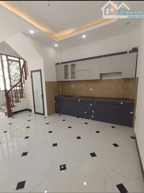 📍📍 Nhà mới 5 tầng -- hoàn thiện đẹp - Ô tô vào tận cửa  tại Phụng Châu 📐DT 32m2 TK 4tần - 2
