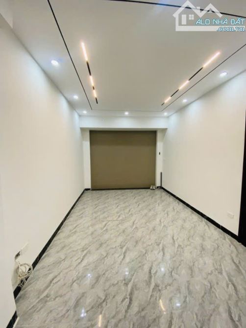 🏡 PHỐ TRẠM LÀNG NHA – LONG BIÊN – 38M² – 6 TẦNG THANG MÁY – Ô TÔ NGỦ TRONG NHÀ 10,7ty - 2
