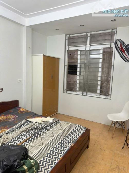 CHO THUÊ NHÀ RIÊNG NGUYÊN CĂN NGÕ THỐNG NHẤT, DT 40M2 X 5 TẦNG, 4 NGỦ, GIÁ 15,5 TRIỆU. - 2