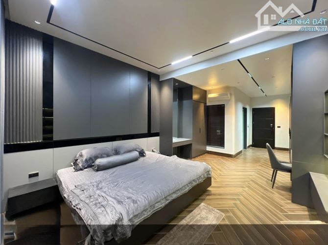 **Bán nhà MT Trần Văn Quang, phường 10, Tân Bình (5*17) CHDV 17PN - 2