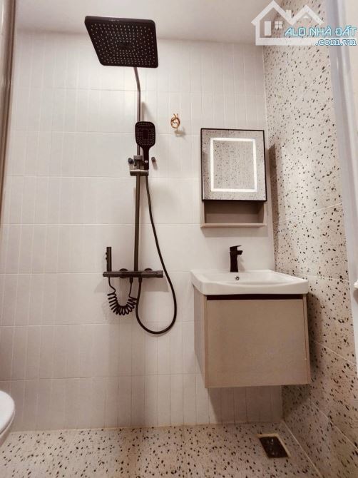 Nhà mới đẹp, 2 tầng, SHR, gần Nguyễn Tất Thành, 4,14 tỉ. - 2