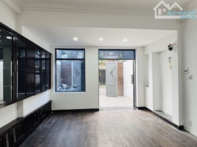 NHÀ MẶT TIỀN GIÁ HẺM - PHÚ NHUẬN - 60m2 - 4 TẦNG - 13 TỎI - 2
