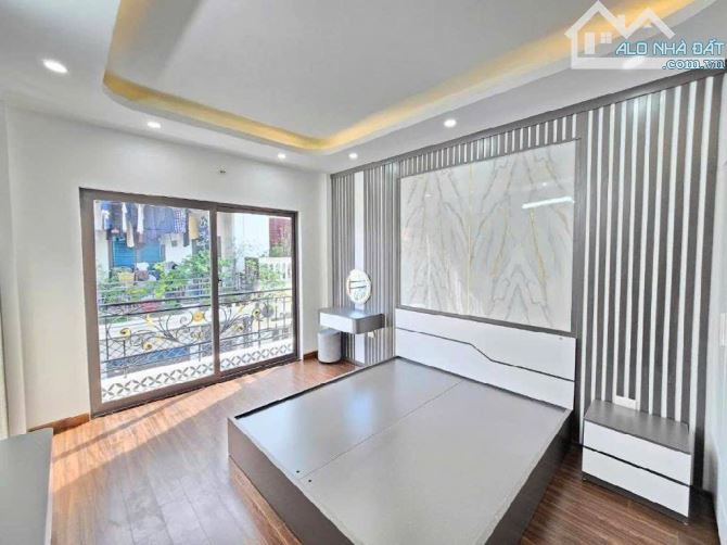 Bán nhà Trần Cung, lô góc, 10m ô tô, sát phố, nội thất xịn sò, 35m2, 8.5 tỷ. - 2