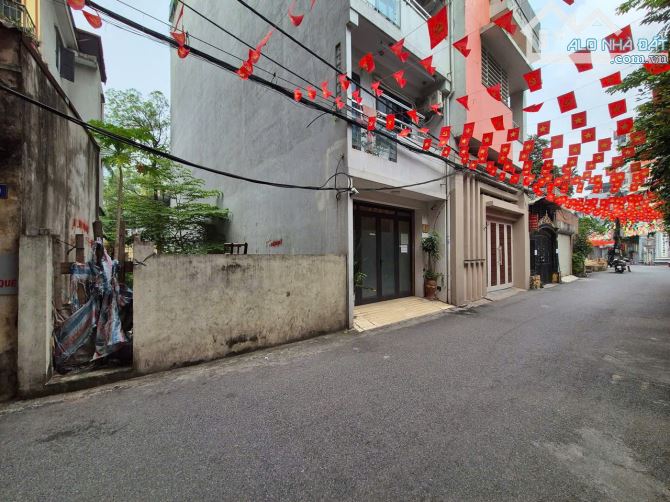 BÁN ĐẤT PHỐ NGUYỄN NGỌC VŨ – 85M² – 3.5M MẶT TIỀN – 20 TỶ - Ô TÔ CỬA - KINH DOANH - 2