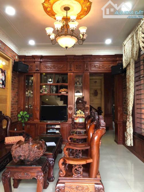 Biệt thự 10 x 22 Lê Thị Trung - Phường Phú Lợi -TDM nat là TPHCM - 2