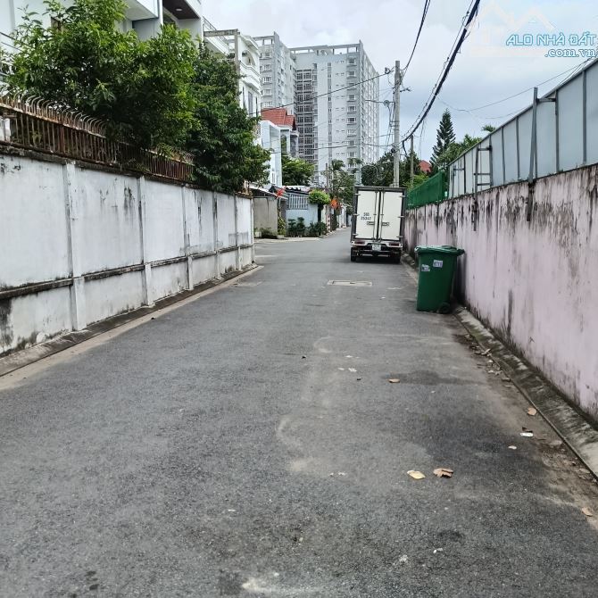 Còn duy nhất căn giá rẻ, Thới An 16, Q13, xe hơi ngủ trong nhà, tặng full nội thất.g nhà - 2