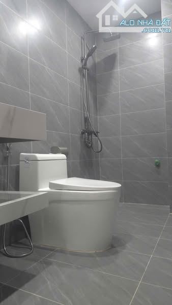 Chính chủ cần bán nhà 5t,45m tại phố Lê Lợi,Hà Đông ,thang máy chỉ 8t - 2