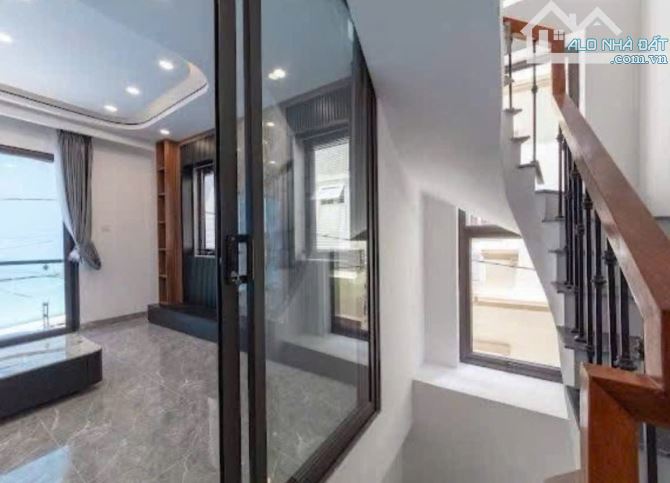 Nhà Đẹp, 42m2 Căn Góc, 6 Tầng, Phố Vũ Xuân Thiều,Sài Đồng,Gara Oto,Thang Máy. Chỉ 9.1 tỷ - 2