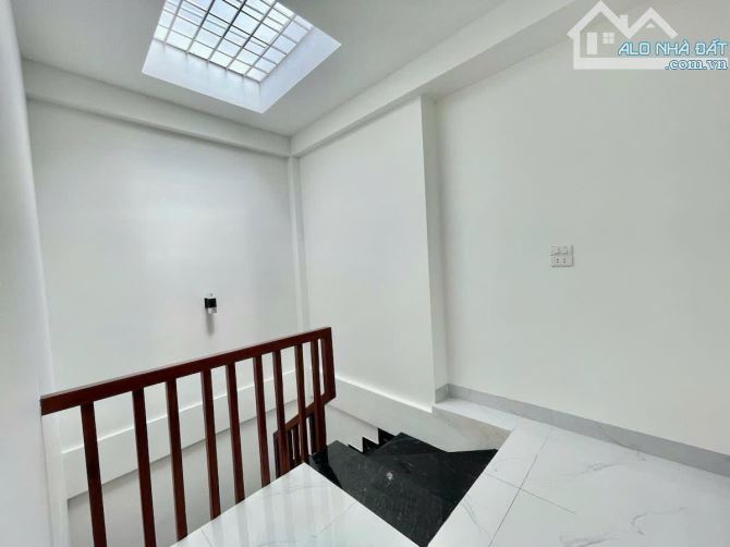 HÀNG HIẾM, NHÀ MỚI 35M2x5 TẦNG, MT 4.2m, GẦN NGÃ TƯ SỞ, GIÁ 7.3 TỶ (CTL) - 2