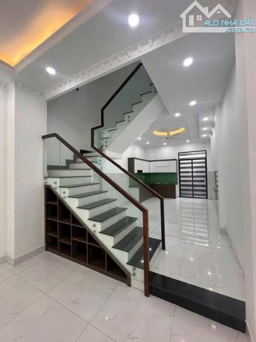 Bán Nhà Mặt Phố Đào Tông Nguyên, Nhà Bè – 4x20m, 4 Tầng, Sổ Đỏ, Giá Chỉ 6.8 Tỷ - 2