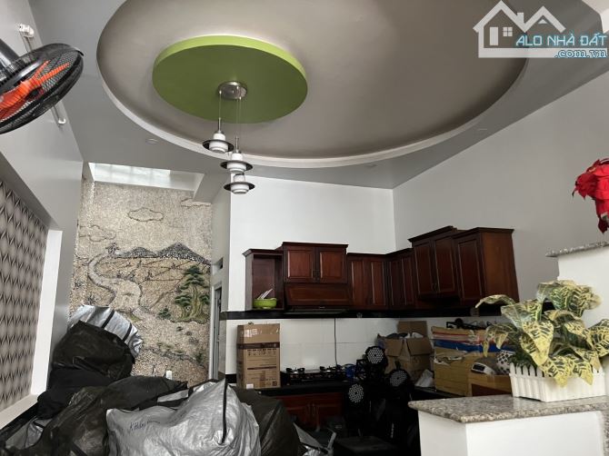 Nhà Ở Ngay, Trệt 2 Lầu DT 62M2, Đường Xe Hơi 10m, 4 ĐỒNG TL - 2