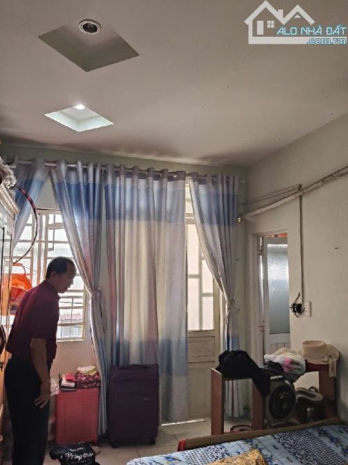 Nhà 3 tầng đường TÔ NGỌC VÂN sát Chợ THẠNH XUÂN phường TX Q12 dt 63m2 (4,5mx14m) Hẻm Ôtô - 2
