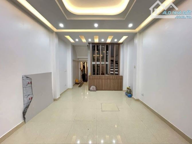 PHỐ HỒNG MAI HAI BÀ TRƯNG 13 TỶ DT 50M MT 6M 5T KINH DOANH Ô TÔ TRÁNH - 2