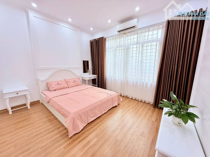 NGÕ VĂN CHƯƠNG - LÔ GÓC - GẦN O TÔ, NGÕ THÔNG - 33M2, 6 TẦNG, MT 6.8M - 7.1 TỶ - 2