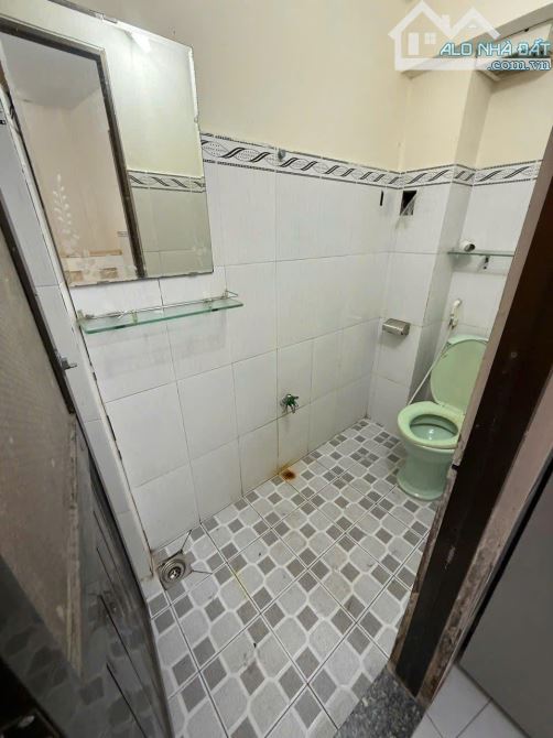Bán nhà hẻm Nguyễn Thị Tần Phường Chánh Hưng. Nhà nở hậu L - 2