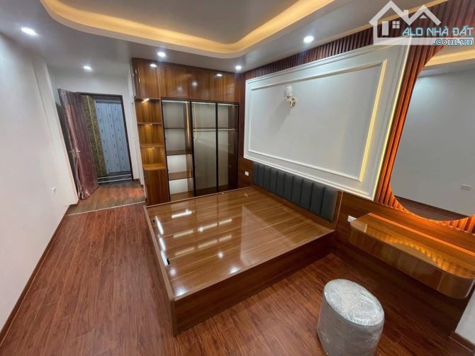 Siêu Hiếm chỉ 7,45 tỷ có ngay nhà thang máy, 6 tầng xây mới,vị trí đẹp cách ô tô chỉ 10m - 2