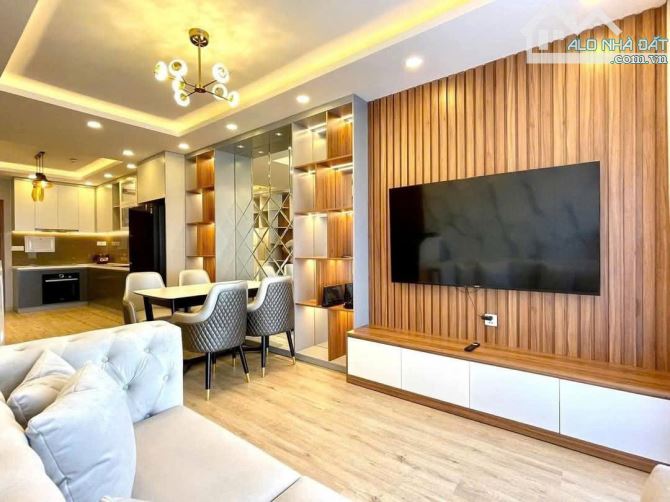 Bán cc cao cấp The Pegasuite Q8 SỔ HỒNG+Full nội thất 2pn 2wc 68m2 -3 tỷ950 - 2