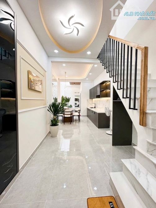 KHU VIP D2 - P.25 BÌNH THẠNH 💥60M2💥 - NỞ HẬU - CHỈ NHỈNH 6 TỶ. - 2