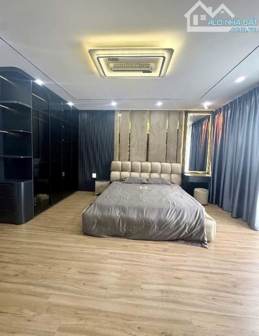 CHỦ BÁN GẤP 40m2 - 5T - Hoàng Mai - 15m ra OTO tránh nhau - Kinh Doanh - Nhỉnh 9 tỷ có TL - 2