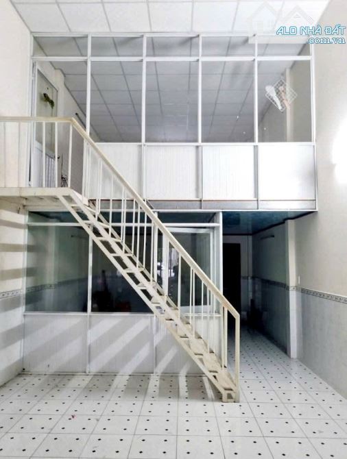 CHO THUÊ NHÀ P TÂN THỚI NHẤT Q12 DT 4,5x20 m PHÙ HỢP LÀM  VPCTY GIÁ 9 TRIỆU - 2