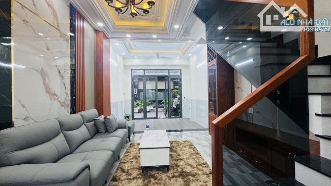 Bán nhà đẹp 4 tầng,xe hơi đỗ trong nhà.Đào Tông Nguyên,Nhà Bè.Giá 6.5 tỷ. - 2
