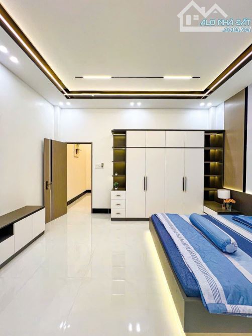 NẮM CHÍNH CHỦ BÁN NHÀ 3 TẦNG MẶT TIỀN ĐƯỜNG D4 KHU HỒNG LOAN - 2
