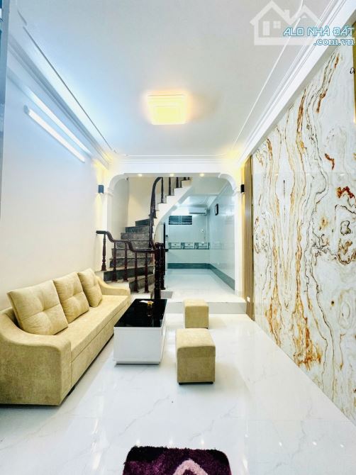 NHÀ PHỐ THANH XUÂN BÁN GẤP - NHỈNH 6 TỶ - 05 NGỦ ĐẸP, Ở NGAY SỔ ĐỎ TRAO TẬN TAY - 2